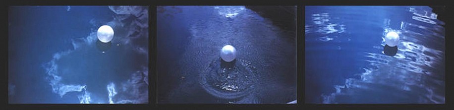 Gabriel Orozco, Triunfo de la libertad No. 18
1995