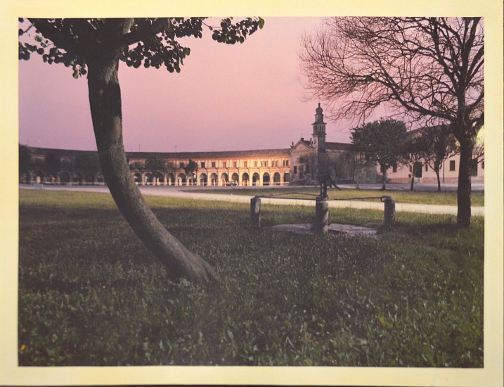 Luigi Ghirri, Piazza Badaore, 1986
1989