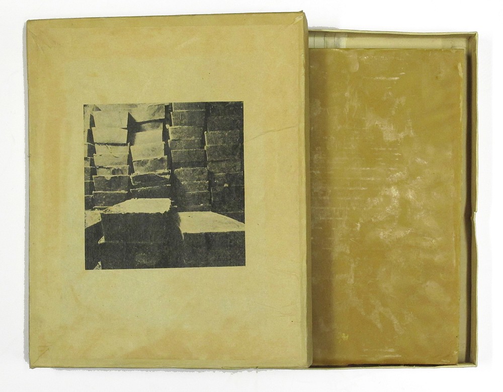 Wolfgang Laib 作品集 Wolfgang Laib | Untitled Beeswax slab | 1990 | Zucker Art Books
